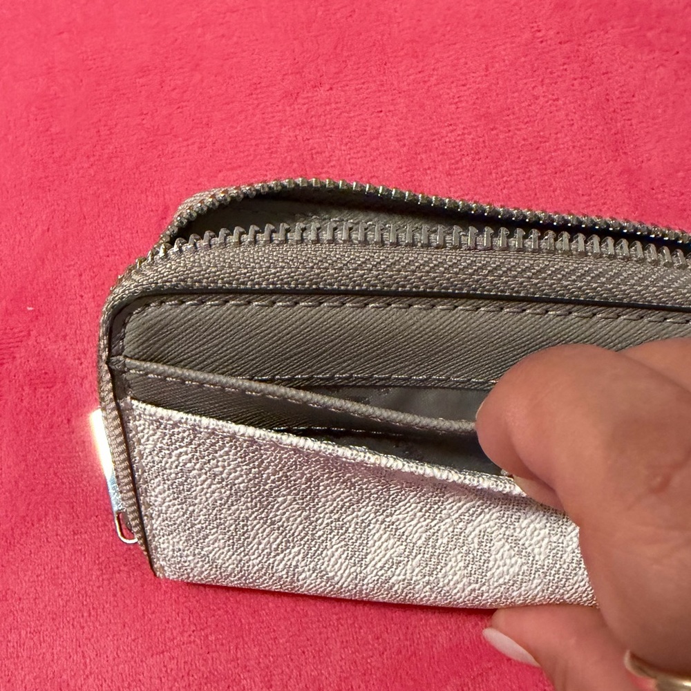 Michael Kors Two-Tone Card Holder - Picture 10 of 10